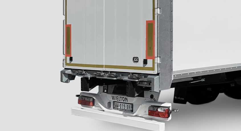 Hecktüren: Option - Aluminiumtüren
