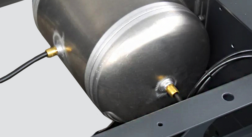 Aluminiumluftbehälter.
